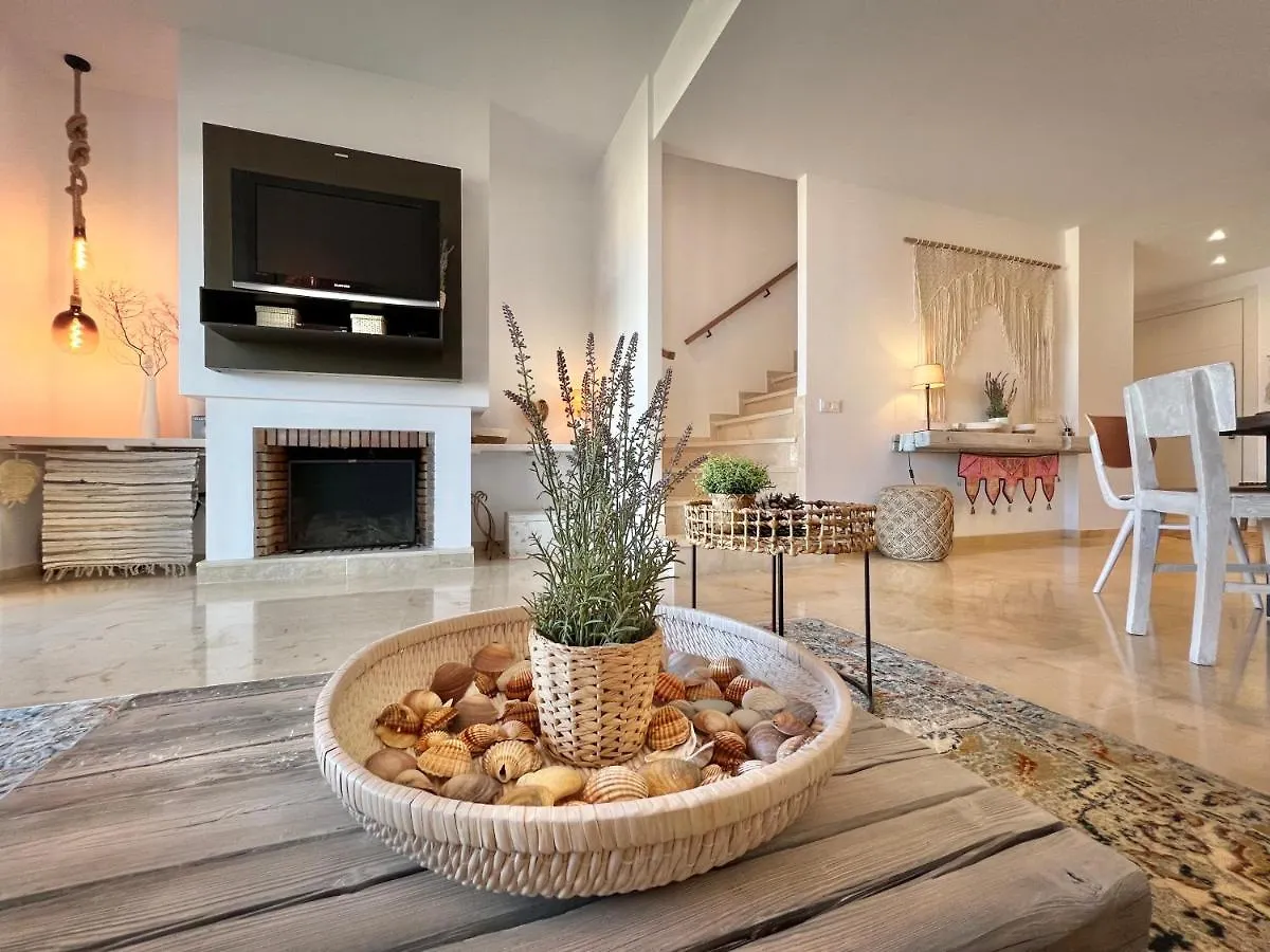 Chic Town House With Mountain Views - La Cala Golf Apartment Mijas